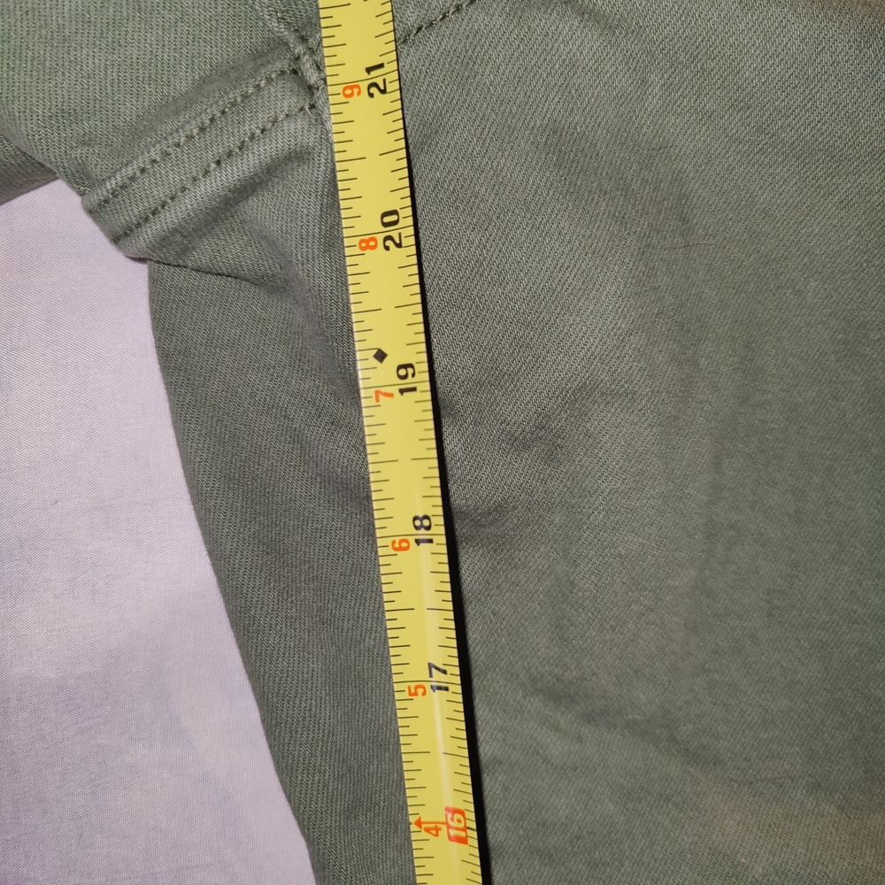 Time and Tru Sage Green Mid-Rise Pants - Picture 8 of 8